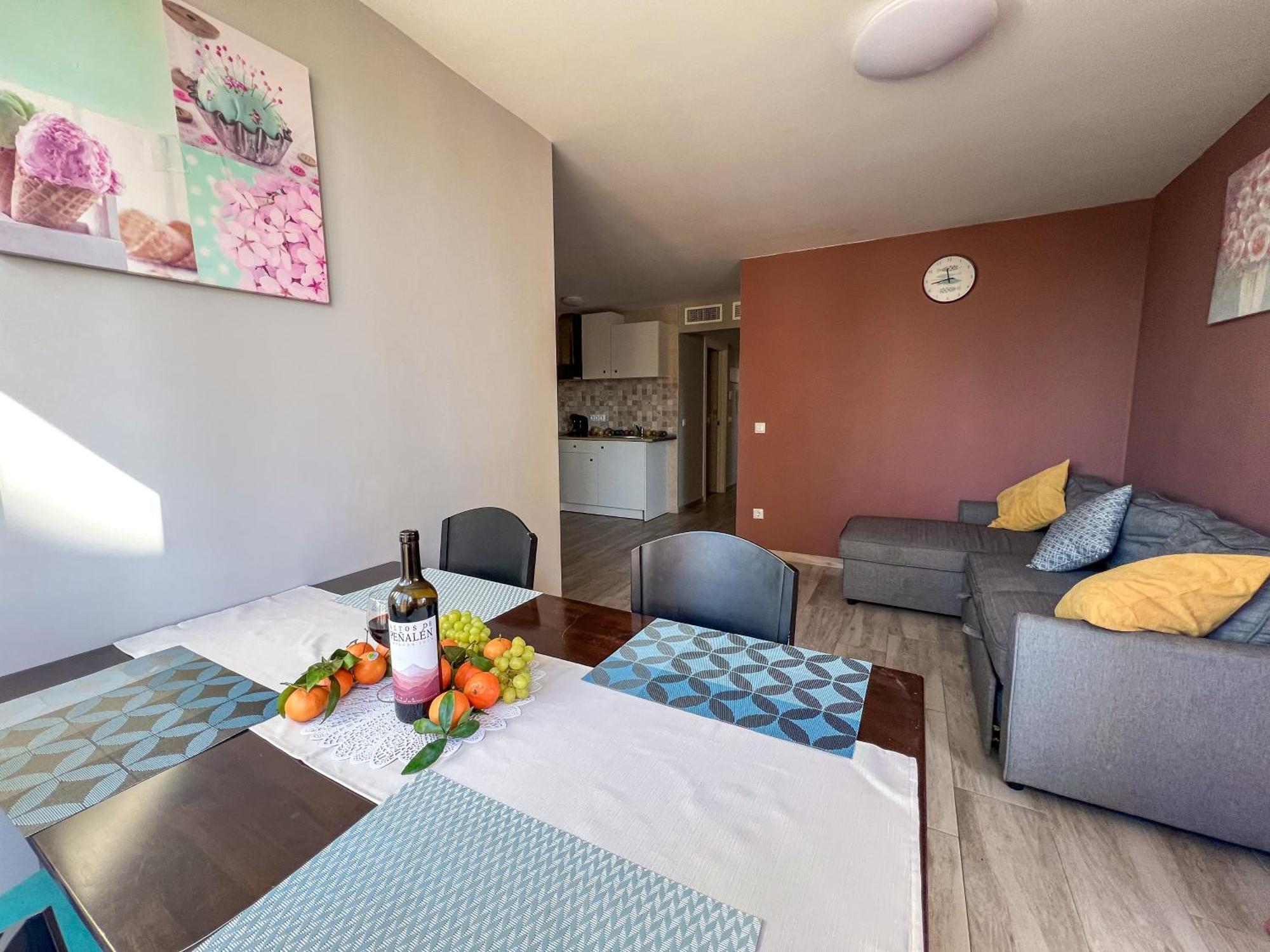 Karola Cosy Apartment Benidorm Exterior photo