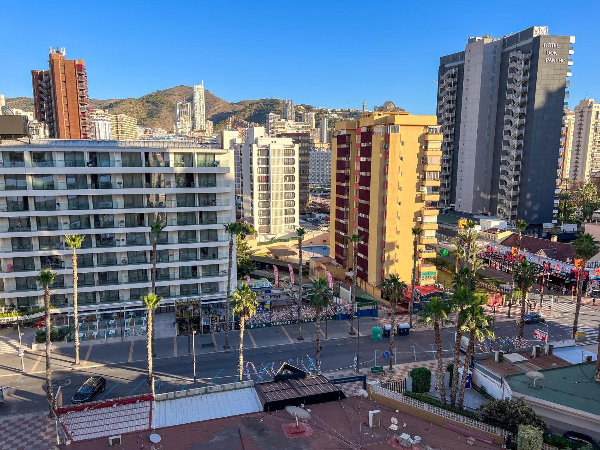 Karola Cosy Apartment Benidorm Exterior photo